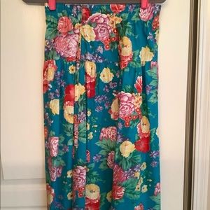 Floral print skirt
